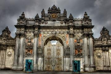 Dolmabahce Palace and Ortakoy District with Bosphours Cruise