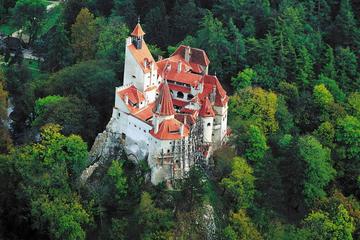 Dracula's Castle, Rasnov Fortress and Sinaia Castle Day Trip from Bucharest