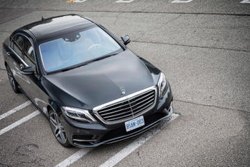 Dusseldorf DUS Airport Luxury Car Private Arrival Transfer