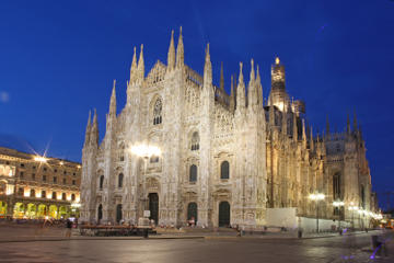 Evening Rooftop Tour of Milan's Duomo