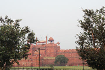 Exciting Evening at Red Fort's Sound and Light Show with Dinner