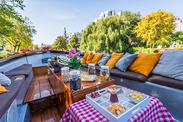 All-Inclusive Amsterdam Canal Cruise by Captain Jack