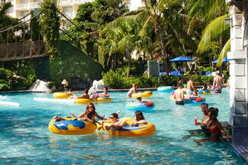 Falmouth Shore Excursion: Montego Bay All-Inclusive Resort Day Pass