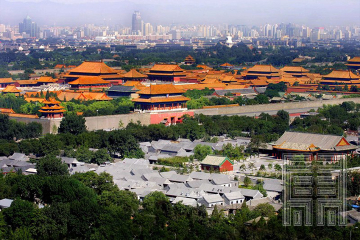 Forbidden City and Mutianyu Great Wall Day Trip Including Beijing Duck and Cable Car