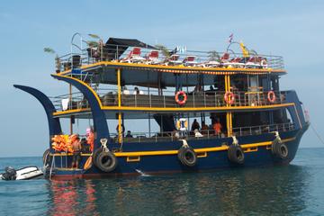 Full-Day Island Cruise from Sihanoukville Including Snorkeling and Buffet Lunch