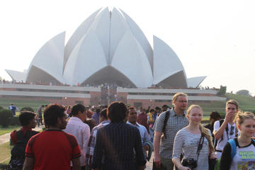 Full Day Old and New Delhi Capital City Tour Including India Gate, Red Fort and Lotus Temple