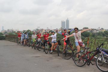 Full-Day Red River Handicrafts Bike Tour from Hanoi