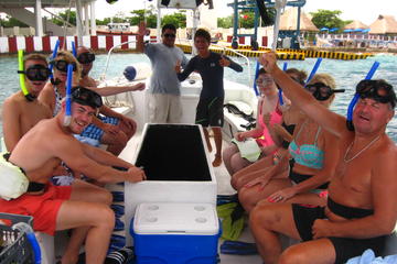 Glass-Bottom Boat and Snorkeling Tour with Beach Break in Cozumel