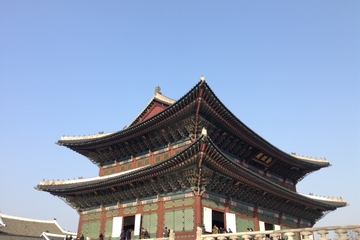 Gyeongbokgung Palace and Bukchon Hanok Village Half-Day Tour