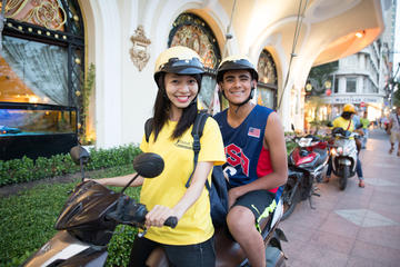 Half-Day Ho Chi Minh City Tour on Motorbike Including Street Food