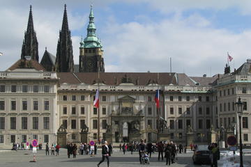 Half-Day Prague Castle And Interiors Tour Including Golden Lane