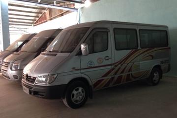 Hanoi Private Arrival Transfer: Airport to Hotels City Center