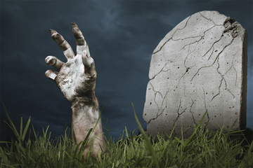 Haunted Vaults and Graveyard Walking Tour in Edinburgh