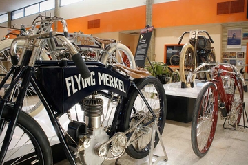 Hudson River Cruise and Motorcyclepedia Museum Tour with Brewery Lunch