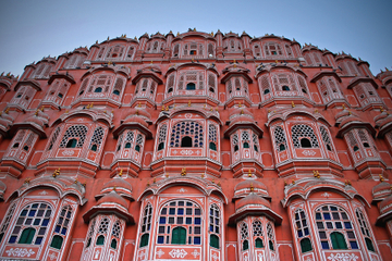 Jaipur Private Day Tour: Amber Fort, City Palace, Royal Observatory, Water Palace and Palace of Winds