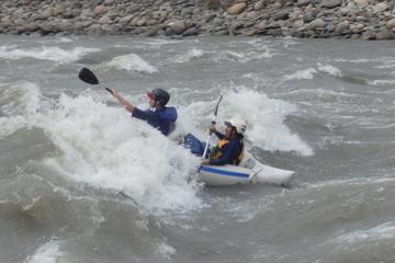 Kayaking on the Jatunyaku River