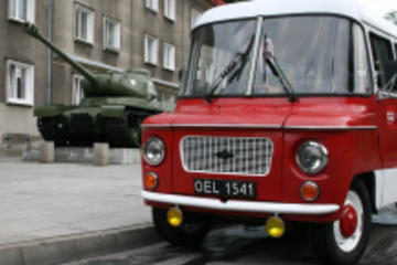 Krakow Sightseeing Combo: Nowa Huta and Hop-On Hop-Off Tour