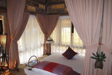 Ky Son Village Moon Garden Homestay: Stilt House