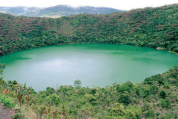 Laguna de Guatavita Half-Day Tour from Bogotá