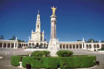 Lisbon Shore Excursion: Private Fátima Tour