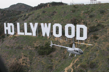 Los Angeles Shore Excursion: Pre- or Post-Cruise Hollywood Strip Helicopter Tour