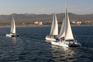 Los Cabos Shore Excursion: Sailing and Snorkel Cruise