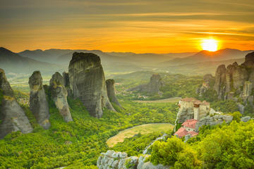 Meteora Sunset Small-Group Hot-Air Balloon Ride from Kalambaka