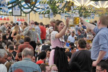 Munich Oktoberfest Reserved Table at Käfer Tent Including Oktoberfest History Tour