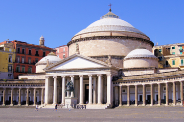 Naples Shore Excursion: Private Old Naples Walking Tour