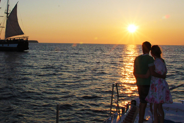 Ocean Voyager 74 Santorini Sailing Sunset Tour