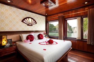 Overnight Halong Bay Cruise