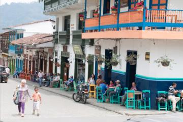 Overnight Tour from Medellin: Santa Fe de Antioquia and Jardín