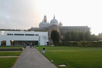 Padua 2-Hour Historical Walking Tour Including the Botanical Garden