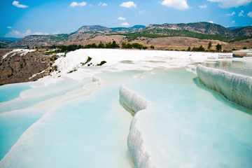 Pamukkale and Hierapolis Day Trip from Marmaris with Breakfast and Lunch