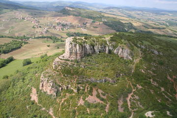Panoramic helicopter tour of the 2 Rocks - Southern Burgundy