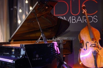 Paris Walking Tour: Jazz Evening with Dinner and Concert