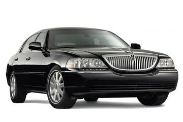 Private Airport Transfer: Santa Ynez Valley to Los Angeles International Airport
