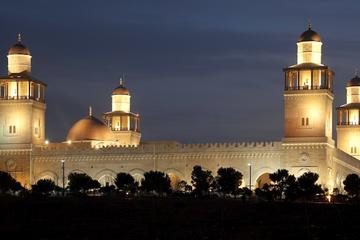 Private Amman Sightseeing Tour with Lunch: Jordan Museum, King Abdullah Mosque, Roman Theater, Citadel, Rainbow Street, Royal Automobile Museum