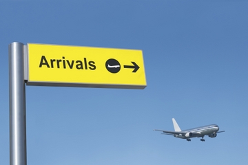 Private Arrival Transfer: Monsenor Óscar Arnulfo Romero International Airport to San Salvador Hotels