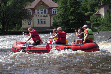 Private Cesky Krumlov Full-Day Small-Group Tour from Prague by Train: City Walking Tour And Vltava River Rafting