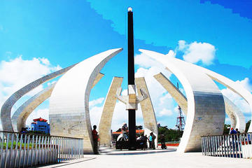 Private Day Tour: Chennai City Tour of Museum, Art Gallery, Temple Kalakshetra and Beach