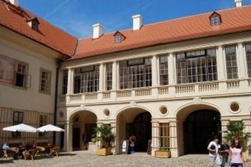 Private Day Trip from Prague: Mnisek Castle, Pribram Mining Museum and Zebrak and Tocnik Castles Including Lunch