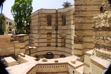 Private Full Day Tour to Giza Pyramids, Sphinx, Citadel and Old Cairo
