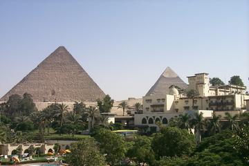 Private Guided Day Tour to Giza and Saqqara from Mena House Hotel Giza