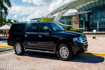 Private Round-Trip Transfer: Luis Muñoz Marín Airport to Hotel