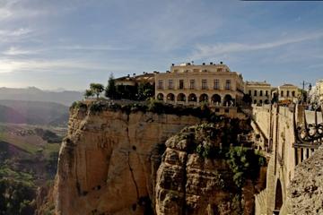 Private Seville Transfer to Granada Including Visit to Ronda