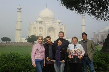 Private Taj Mahal and Agra Fort Tour From New Delhi with Lunch