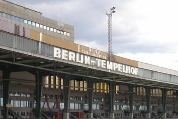Private Tempelhof Airport Berlin Tour