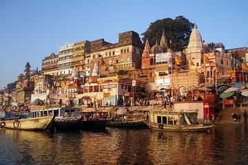 Private Tour: 5-Day Varanasi and Khajuraho from Delhi