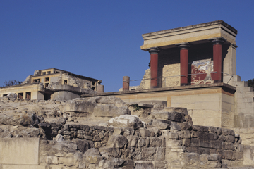 Private Tour: Ancient Palace of Knossos, Heraklion Archaeological Museum and City Tour